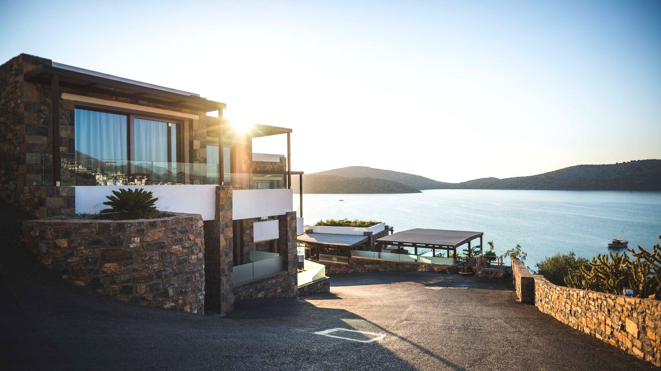Frontline estate terrace on the Benissa coast